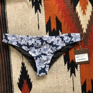 MAGNOLIA SET top(M) and bottom(L)